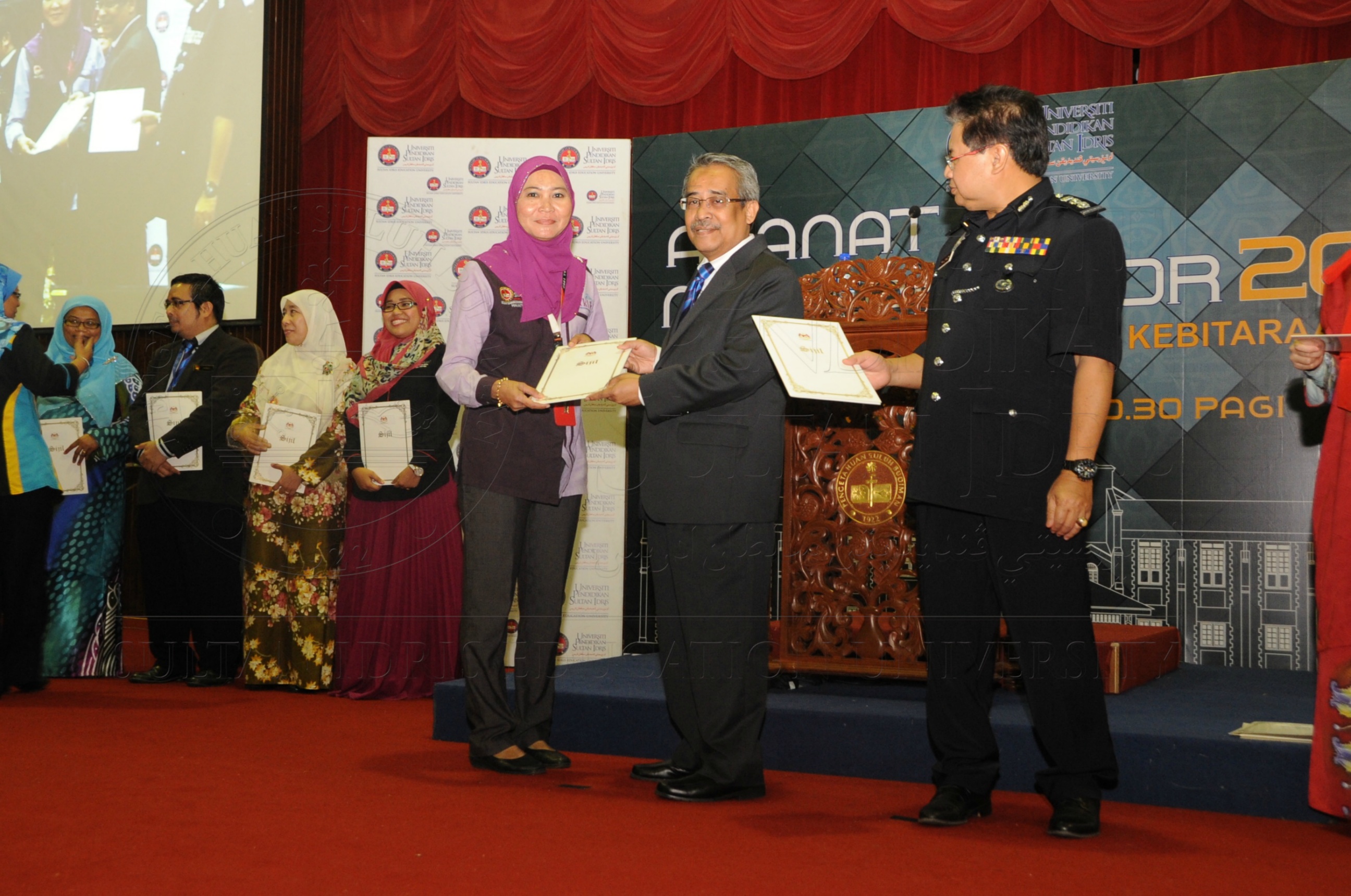 PRO 16 6 AMANAT VCHAS 8745